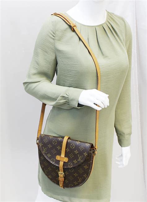 louis vuitton chantilly crossbody bag